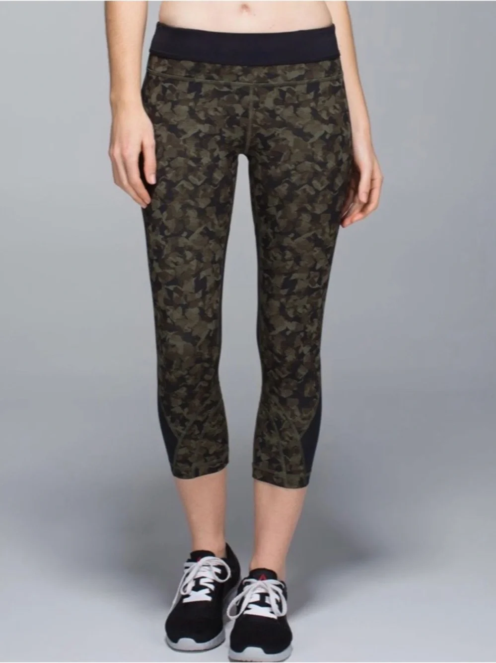 Lululemon Run: Inspire Crop II *Full-On Luxtreme (Mesh) Mystic Jungle Fatigue